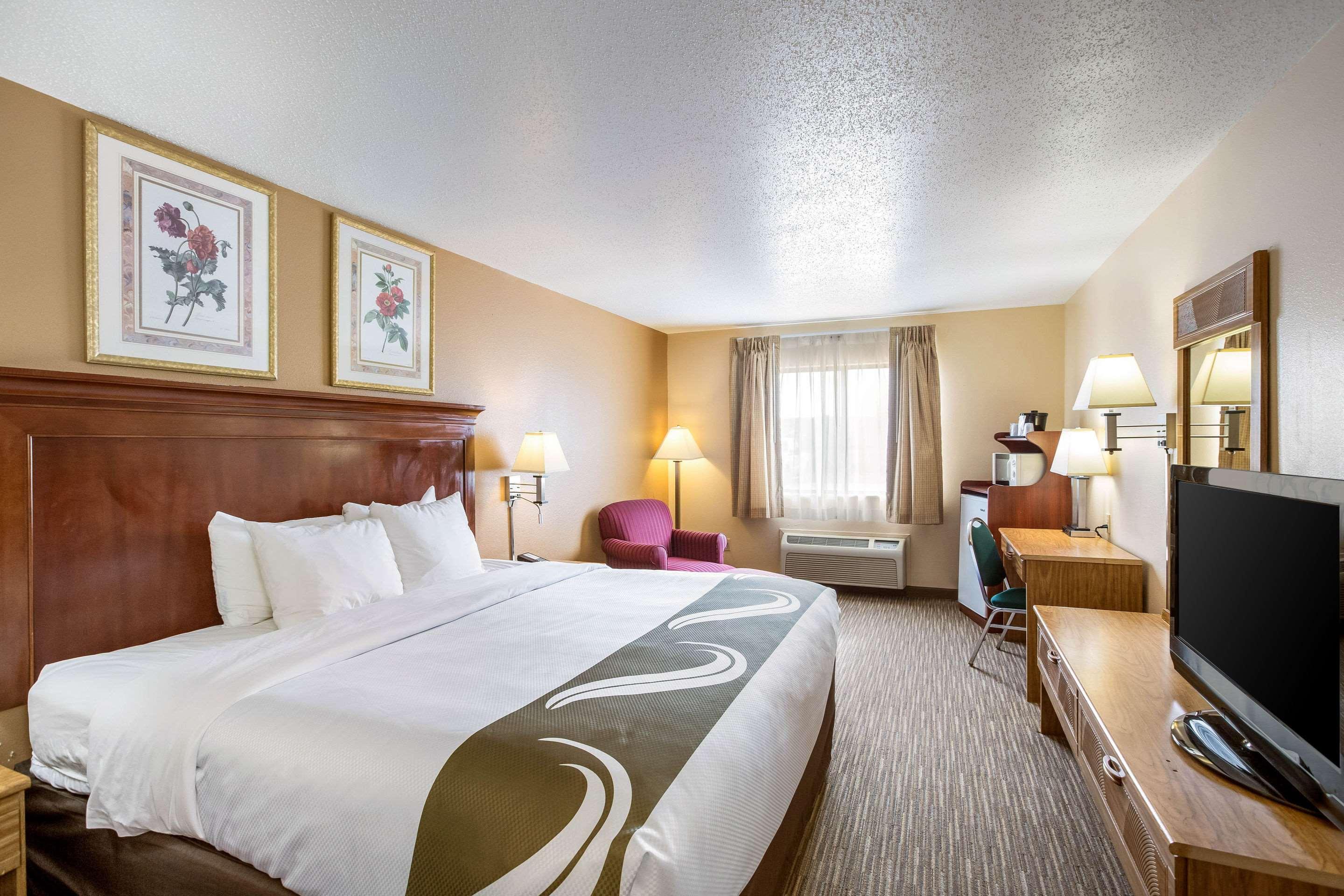 Quality Inn - Storm Lake Экстерьер фото